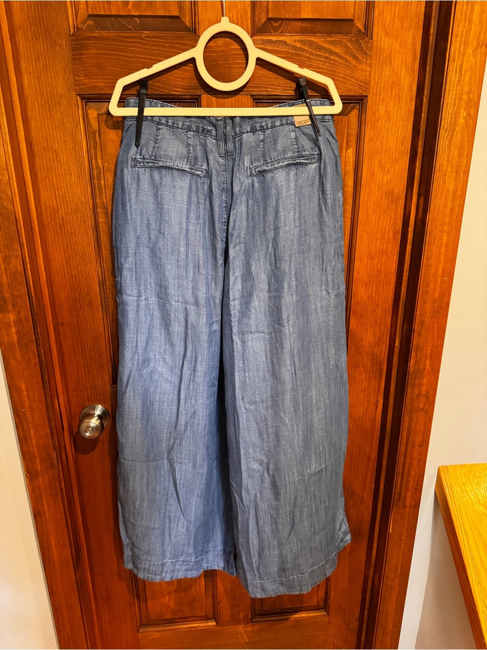Hidden Jean Light Wash Wide Leg Pants - Picture 7 of 11